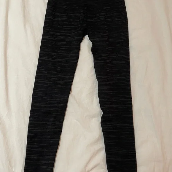 Gymshark Black Space-Dye Seamless Leggings - Picture 2 of 3